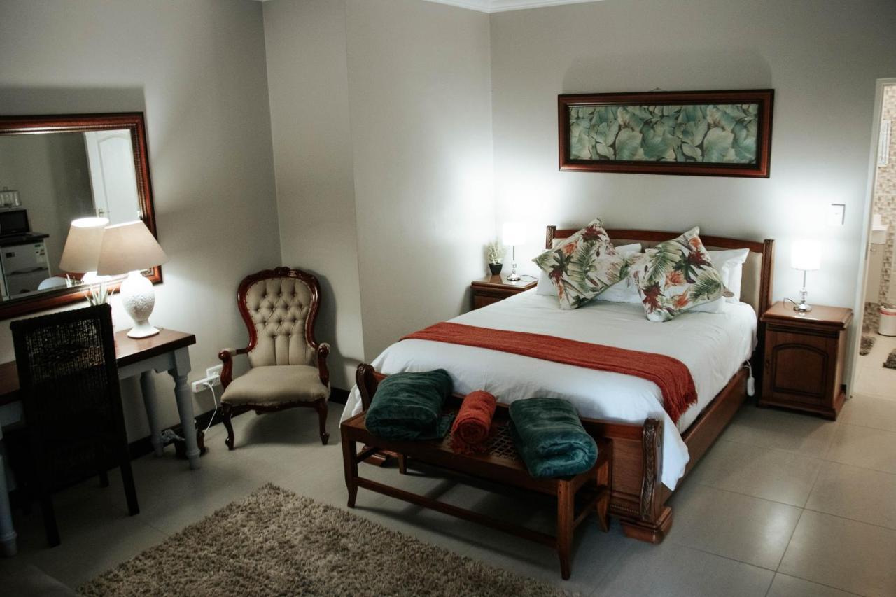 Mi Vida Guesthouse Клерксдорп Экстерьер фото